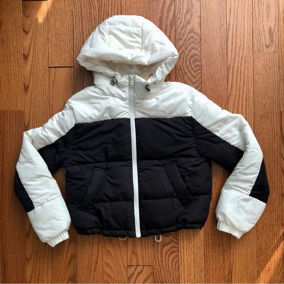 Love Tree Two Tone Cropped Zip Up White Black Hooded Puffer Women’s Size S NWT - Picture 10 of 10